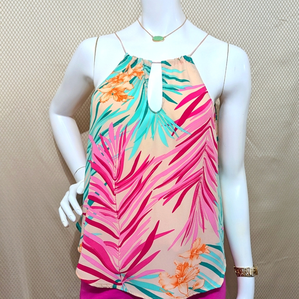 Pink Sleeveless Tank Top with Cut Out Neckline